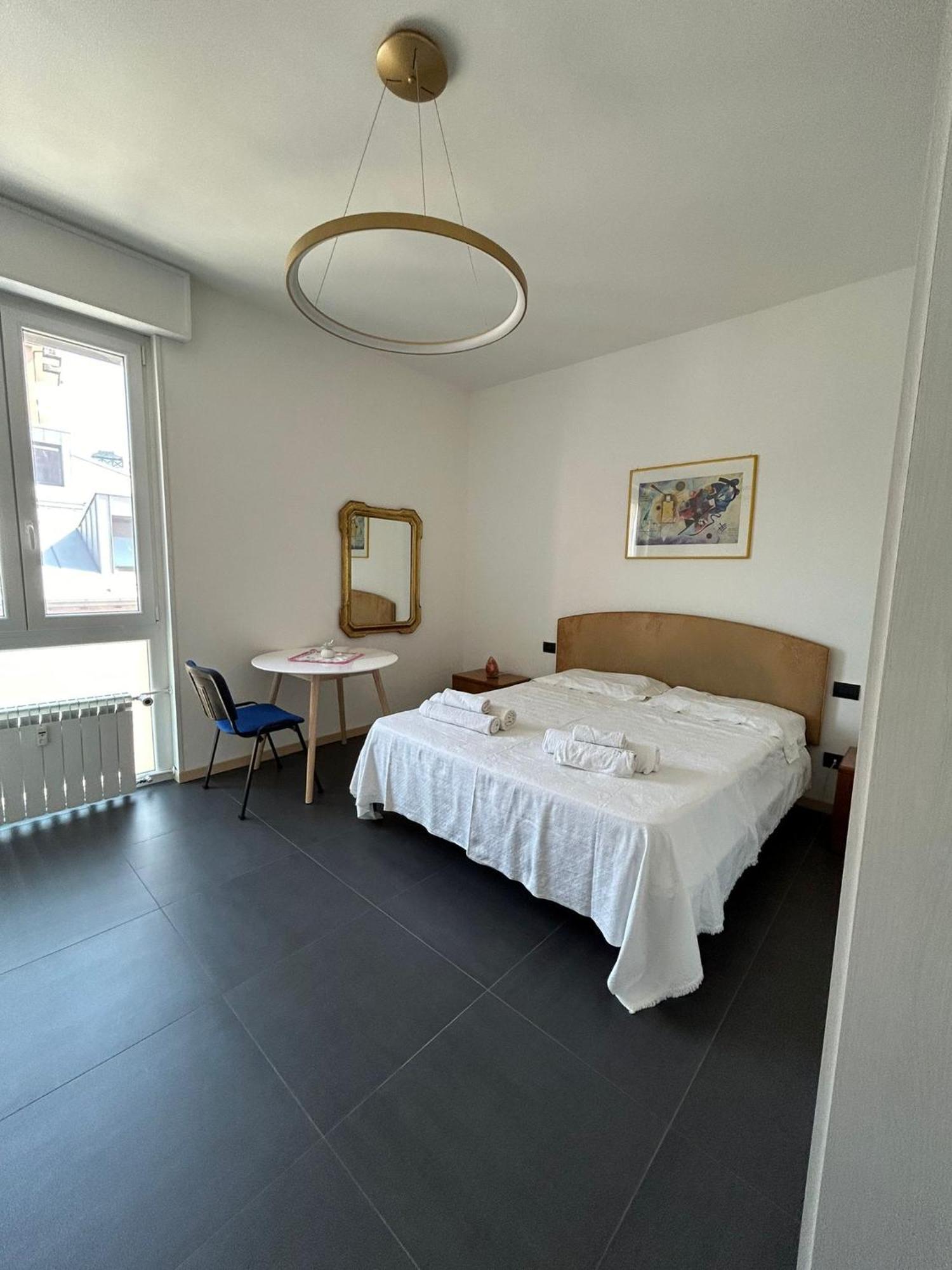 M&M Bergamo Center - Modern Flat With Free Wifi-Netflix And Welcome Italian Coffee Εξωτερικό φωτογραφία